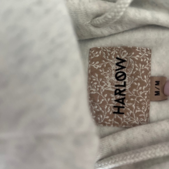 Oversized gray ish white sweater - Picture 2 of 3